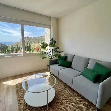 Luxe Beach Two By Gloove Apartment