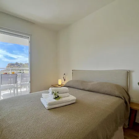 Apartment Luxe Beach Two By Gloove *