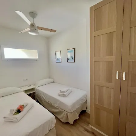 Luxe Beach Two By Gloove Apartment *